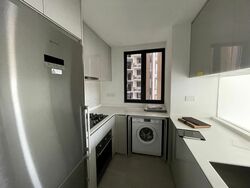 Sims Avenue (D14), Condominium #385339461
